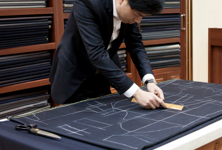 成都西服定制的衣著有什么必須留意的地區?